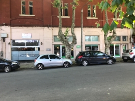 GRAN LOCAL COMERCIAL POR CALLE RIVERA, A POCOS METROS DE AV. PRINCIPAL