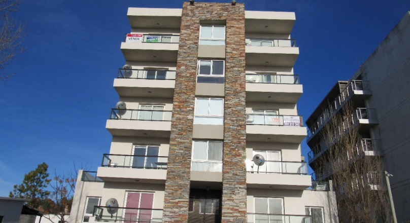 APARTAMENTO EN EDIFICIO DUE TERRE, UNIDAD 402